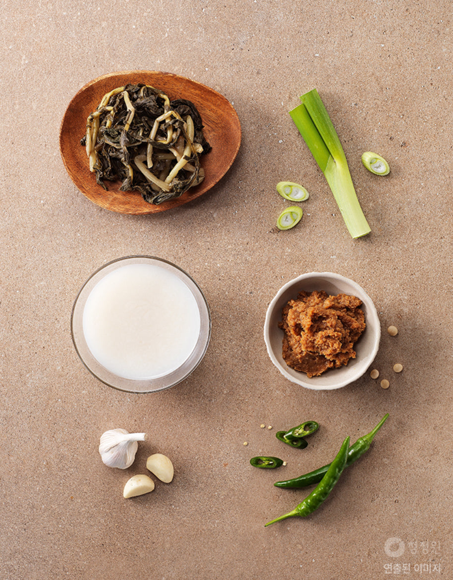 Chung Jung One Sagol Siraegi Doenjang-guk