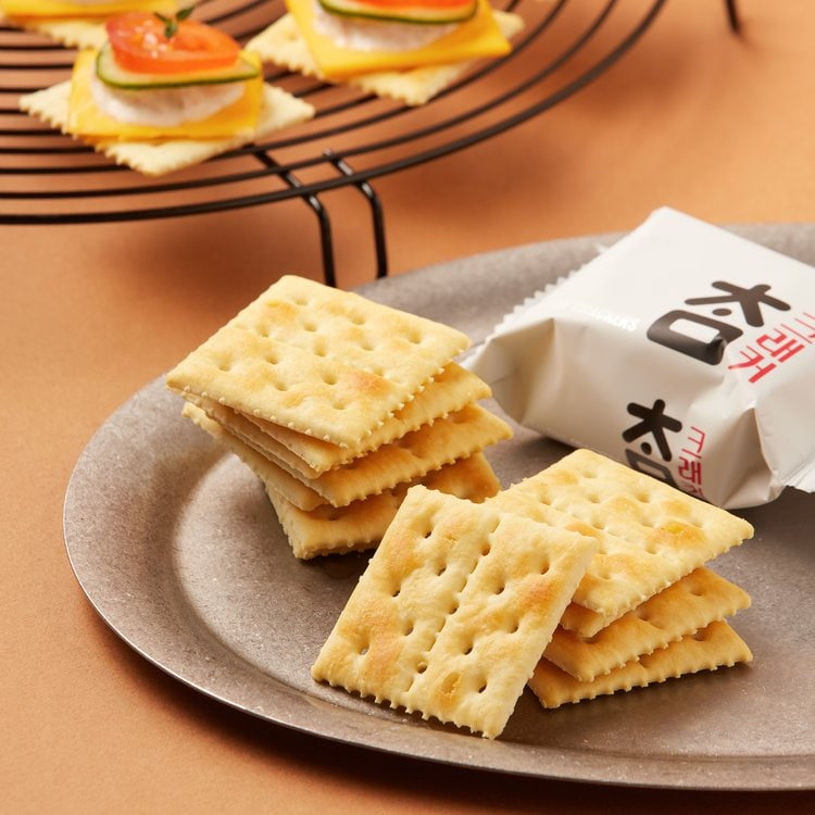 Crown Cham Cracker